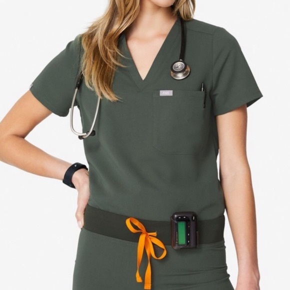 FIGS Moss Catarina Top Limited Edition - Picture 3 of 4